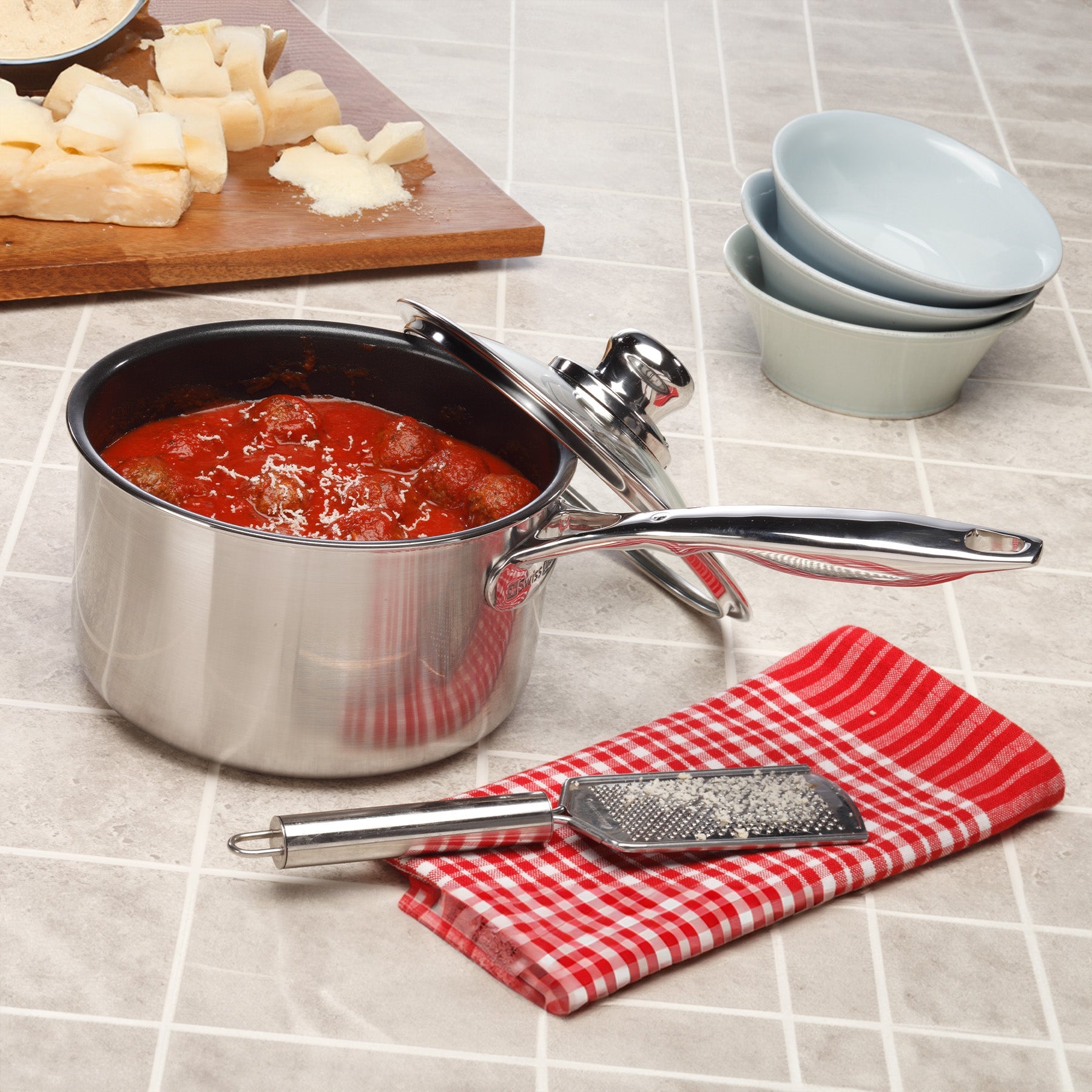 Nonstick Clad Saucepan with Glass Lid - Induction